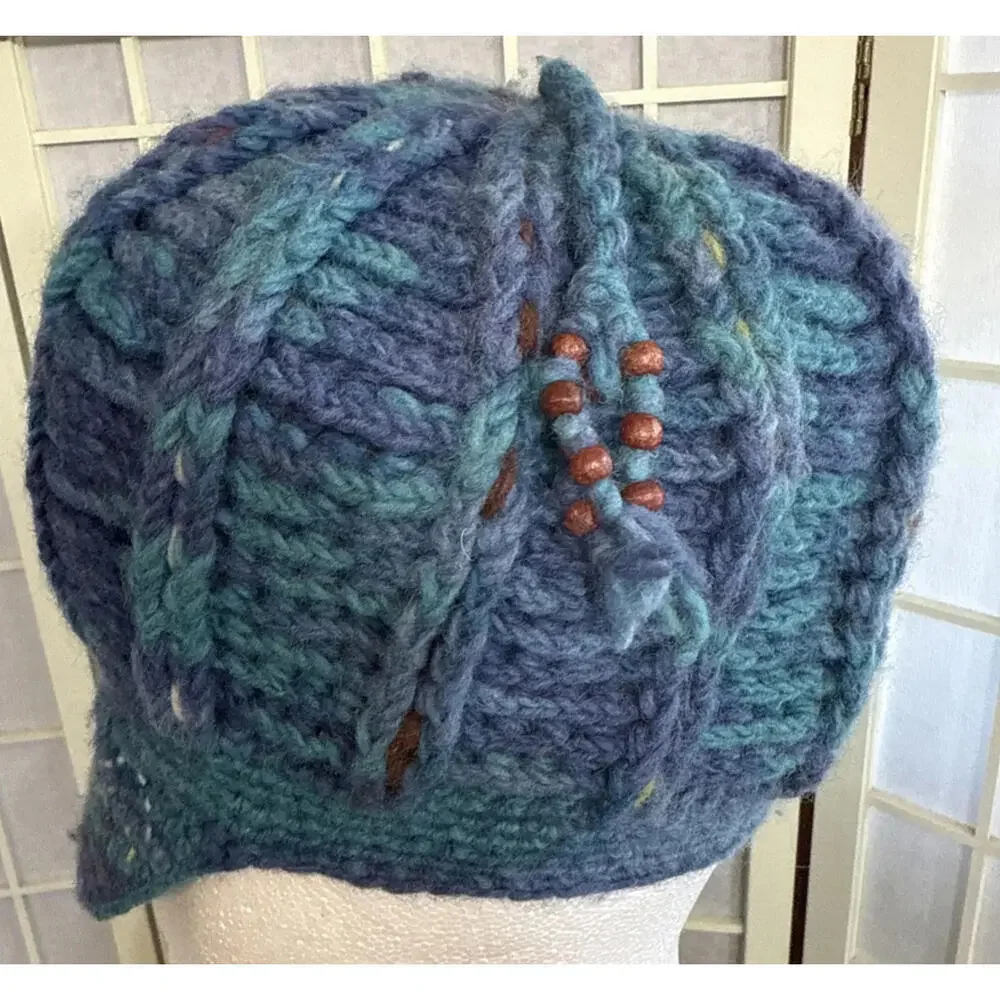 Newari Icelandic Design Chunky Knit Crochet Style French Multicolor Y2K Beret